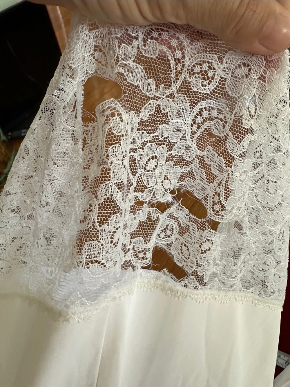 Vintage 60s Pinehurst Lingerie Creamy White Half Slip with Lace‎ Hem - Picture 8 of 9